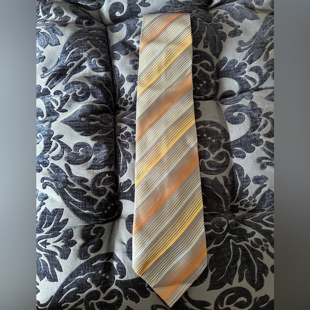 Vintage 1990s Stanford Executive tie- Mint condition
